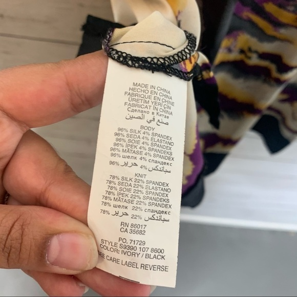 Bebe Silk Blend Y2K Smocked Flare Sleeve Blouse Size Small - Picture 6 of 8